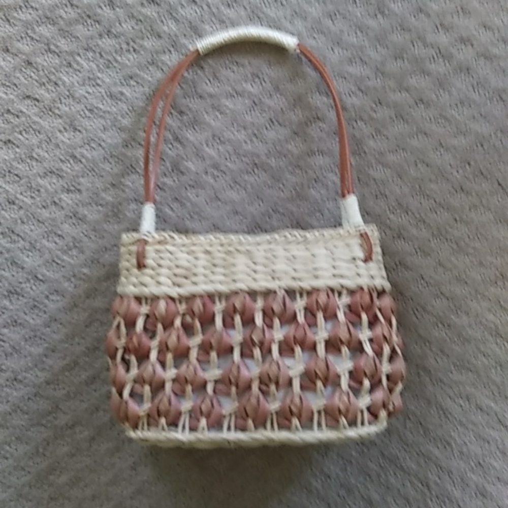 Woven straw handbag, never used